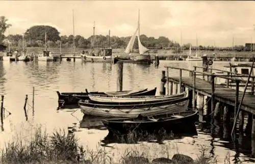 Ak Lauterbach Putbus auf der Insel Rügen, Hafen, Boote, Segelboot, Wasserlandschaft, ruhige Atmos