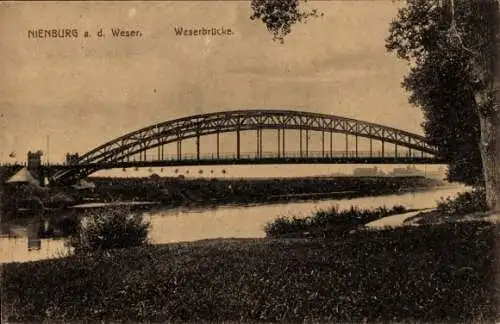 Ak Nienburg an der Weser, Weserbrücke, Nienburg, Fluss, Brücke
