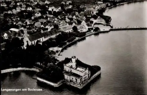 Ak Langenargen am Bodensee, Luftaufnahme von Langenargen, Bodensee, Häuser, Uferpromenade