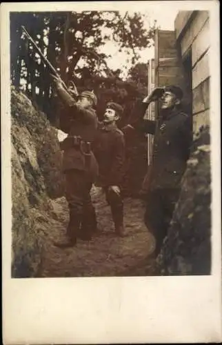 Foto Ak Deutsche Soldaten in Uniform, Fliegerabwehr, 1. WK