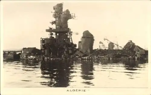 Foto Ak Französisches Kriegsschiff "Algerie", Toulon, 2. WK