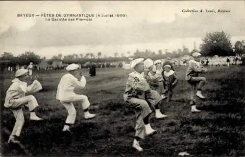 CPA Bayeux Calvados, Fetes de Gymnastique, 4 Juillet 1909, La Gavotte des Pierrots
