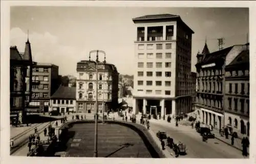 Ak Liberec Reichenberg Stadt, Hohenhabsburg, Stadtplatz mit Gebäuden, Personen, Straßenverkehr...