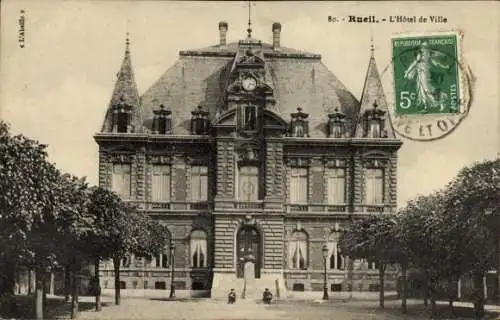 Ak Rueil Malmaison Hauts de Seine, Stadtverwaltung  historische Architektur, Bäume im Vordergrund