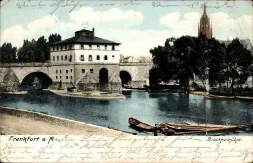 Ak Frankfurt am Main, Brückenmühle, Fluss, Boote, Historische Architektur