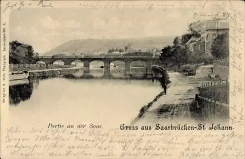 Ak St. Johann Saarbrücken im Saarland, Partie an der Saar, Flusslandschaft, Brücke