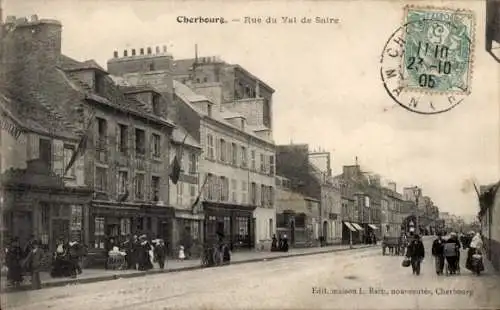 Ak Cherbourg en Cotentin Manche, Rue du Val de Saire,  Gebäude, Menschen, Stadtansicht
