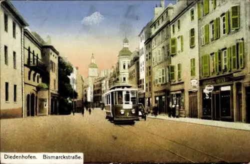 Ak Thionville Diedenhofen Lothringen Moselle, Bismarckstraße, Straßenbahn,  Gebäude, Stadtansicht