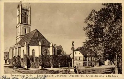 Ak Słońsk Sonnenburg Neumark Ostbrandenburg, Schloßplatz, Ordenskirche, Krieferdenkmal, Rathaus