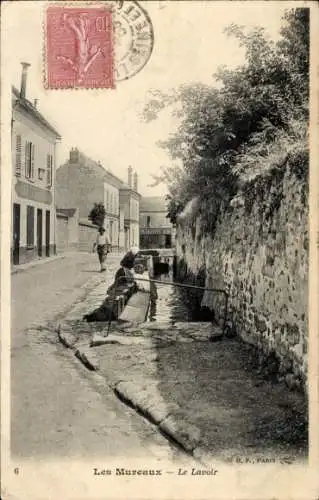 Ak Les Mureaux Yvelines, Lavoir, Straße mit Häusern, Fluss,  