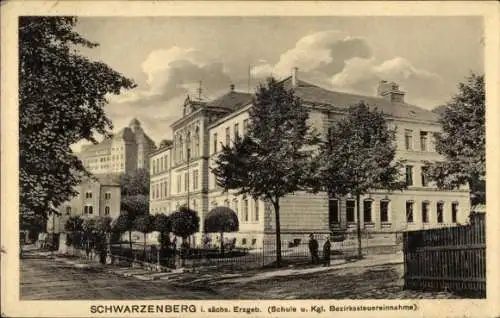 Ak Schwarzenberg im Erzgebirge Sachsen, Schule, Kgl. Bezirkssteuereinnahme
