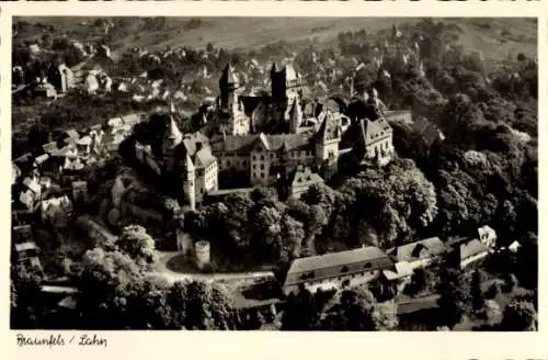 Ak Braunfels an der Lahn, Luftaufnahme von Schloss, Umgebung, Bäume,  Architektur