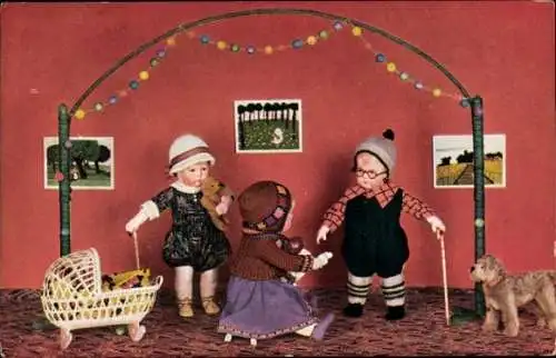 Ak Käthe Kruse Puppen, Szene, Puppenwagen, Hund, Teddybär