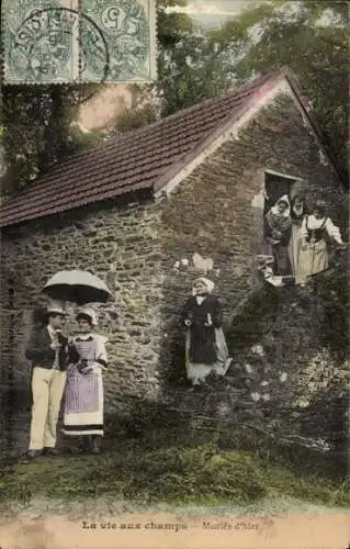 Ak Französische Tracht, Liebespaar, Wohnhaus