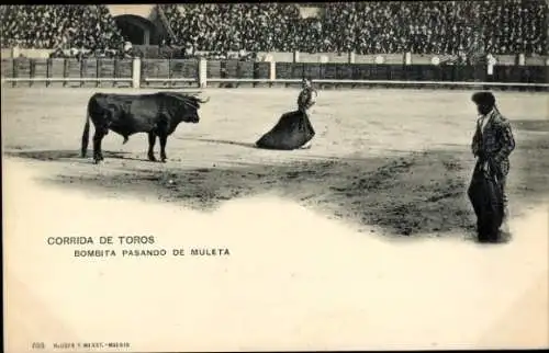 Ak Stierkampf, Bombita pasando de muleta