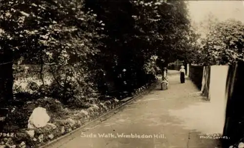 Ak Wimbledon London England, Wanderweg, Bäume, Menschen, vintage Stil, sepia
