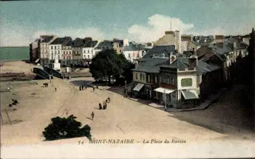 Ak Saint Nazaire Loire Atlantique, Place du Bassin