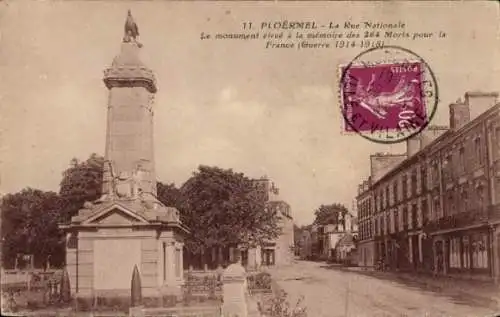 Ak Ploermel Morbihan, Monument für 264 Gefallene, La Rue Nationale, 1914-1918