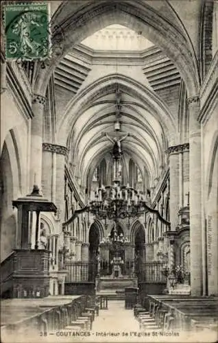 Ak Coutances Manche, Innenansicht der Kirche St. Nicolas, gotische Architektur, große Decke, Fens