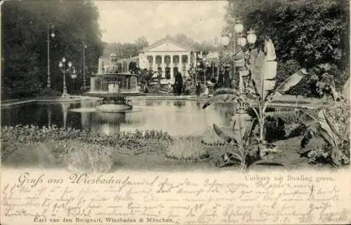Ak Wiesbaden in Hessen, Curhaus, Bowling green, Wasserfontäne, Pflanzen,  Architektur