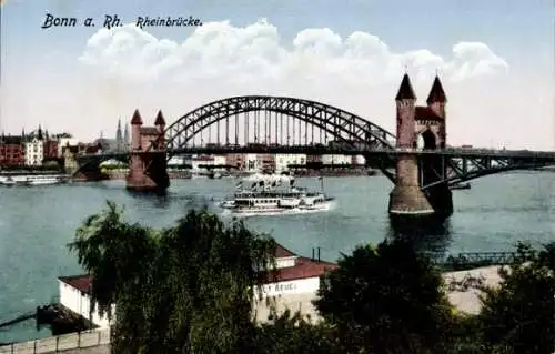 Ak Bonn am Rhein, Bonn a. Rh., Rheinbrücke, s Gebäude, Schiff auf dem Rhein, Wolken