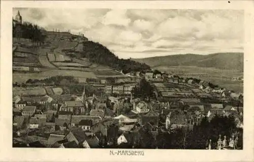 Ak Marsberg im Sauerland, Stadtansicht, Landidylle, Hügel, Gebäude, Wolkenhimmel