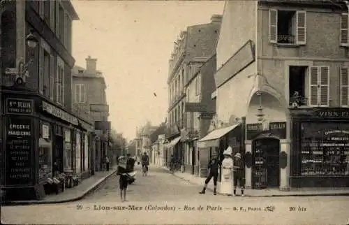 CPA Lion-sur-Mer Calvados, Rue de Paris