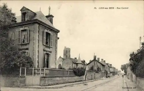 CPA Lion-sur-Mer Calvados, Rue Carnot