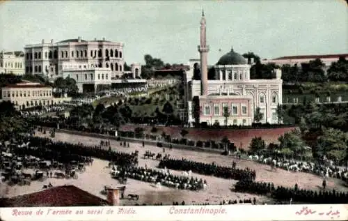 Ak Konstantinopel Istanbul Türkei, Militärparade, Gebäude, Menschenmenge, Moschee