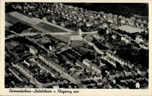 Ak Crimmitschau in Sachsen, Luftaufnahme von  Blick auf Gebäude und Landschaft