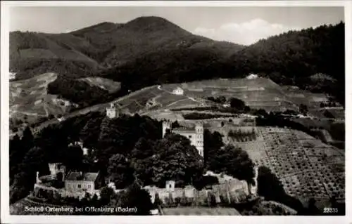 Ak Ortenberg in Baden, Schloss Ortenberg, Fliegeraufnahme