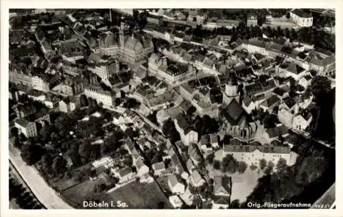 Ak Döbeln in Sachsen, Luftaufnahme von  Stadtansicht,  Gebäude