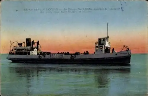 CPA Le Bateau Saint-Gildas assurant le transport de autes