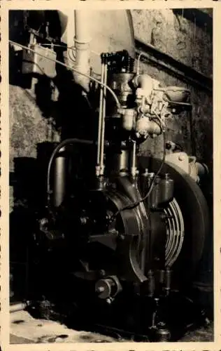 Foto Ak Maschine, Technik, Röhrchen