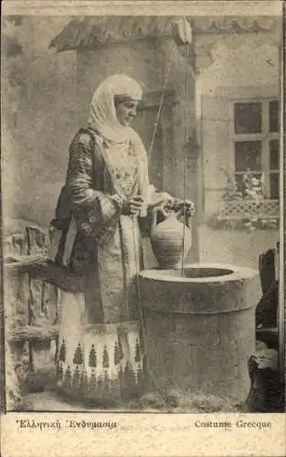 Ak Griechische Frau in Tracht an einem Brunnen