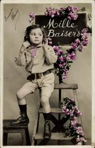 AAk Junge in Uniform, Porträt, Blumen, Kitsch