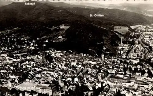 Ak Freiburg im Breisgau, Luftbild von Freiburg, St. Ottilien, Roßkopf, Stadtansichten