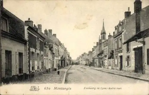 Ak Montargis Loiret, Straße, Gebäude, Faubourg de Lyon,  Ansicht