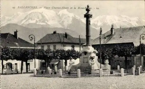 Ak Sallanches Haute Savoie, Brunnen, Platz Charles-Albert, Berge im Hintergrund, Wohnhäuser, Bäum