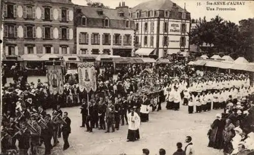 Ak Sainte Anne d'Auray Morbihan, Une Procession