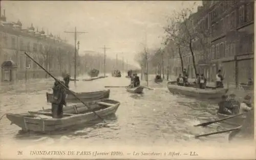 CPA Alfort Val de Marne, Inondations 1910, Sauveteurs