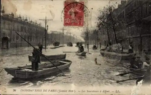 CPA Alfort Val de Marne, Inondations 1910, Sauveteurs