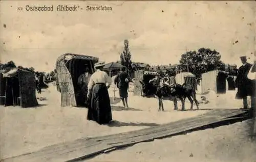 Ak Ostseebad Ahlbeck auf Usedom, Ostseebad  Strandleben, Badehäuschen, Pferd, Personen
