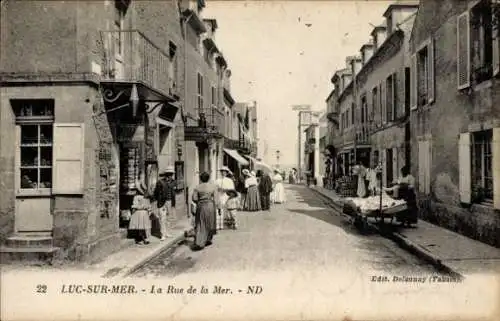 Ak Luc sur Mer Calvados, La Rue de la Mer