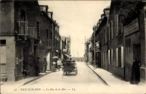 Ak Luc sur Mer Calvados, La Rue de la Me