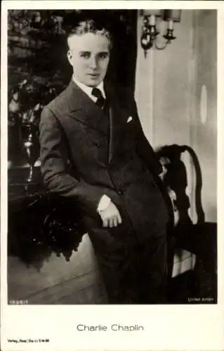 Ak Schauspieler Charlie Chaplin, Portrait, Ross Verlag 1858/1