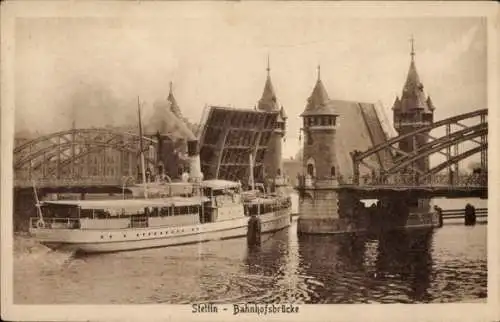 Ak Szczecin Stettin Pommern, Bahnhofsbrücke