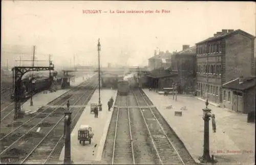Ak Busigny Nord, Bahnhof Gleisseite, von der Brücke gesehen