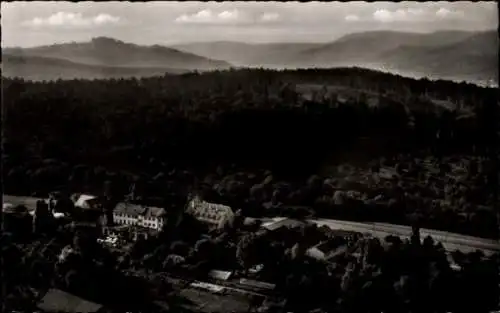 Ak Schorndorf in Württemberg, Fliegeraufnahme, Kurhaus Engelberg über dem Remstal