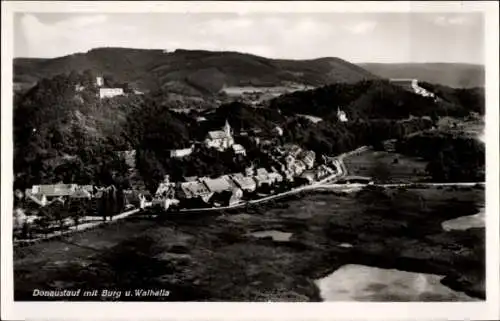Ak Donaustauf in der Oberpfalz, Landschaft mit Burg und Walhalla, Flussblick, schwarz-weiß